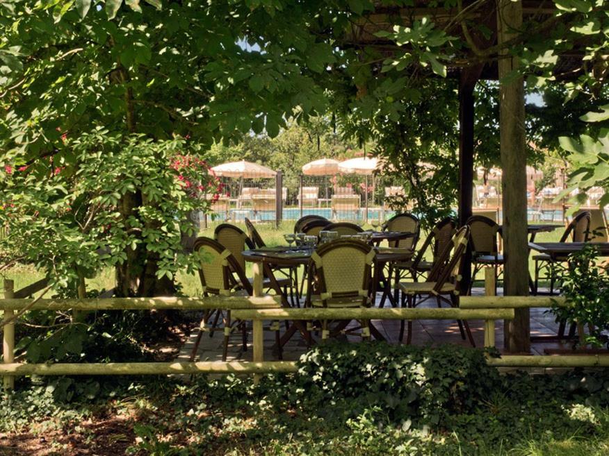 Hotel-Restaurant Le Moulin De La Camandoule Фаянс Экстерьер фото